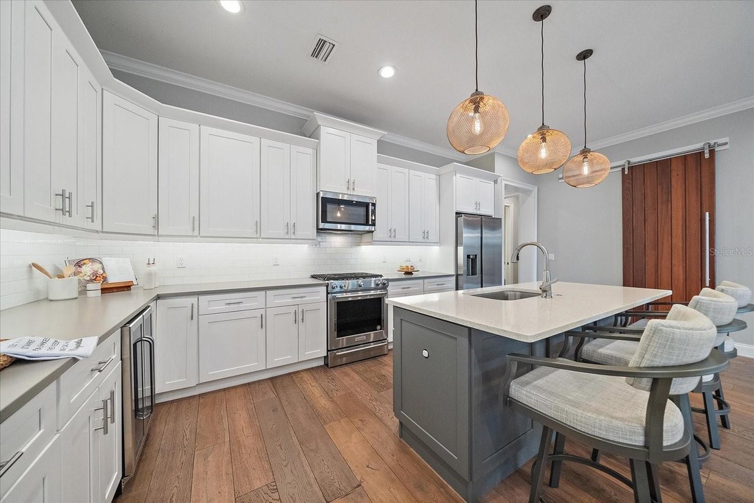 House in Sarasota, Florida, United States 3 - 17333438