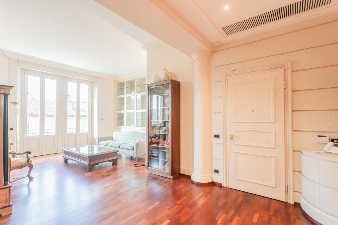 Appartement à Centre, Varèse, Lombardie 5 - 17337363