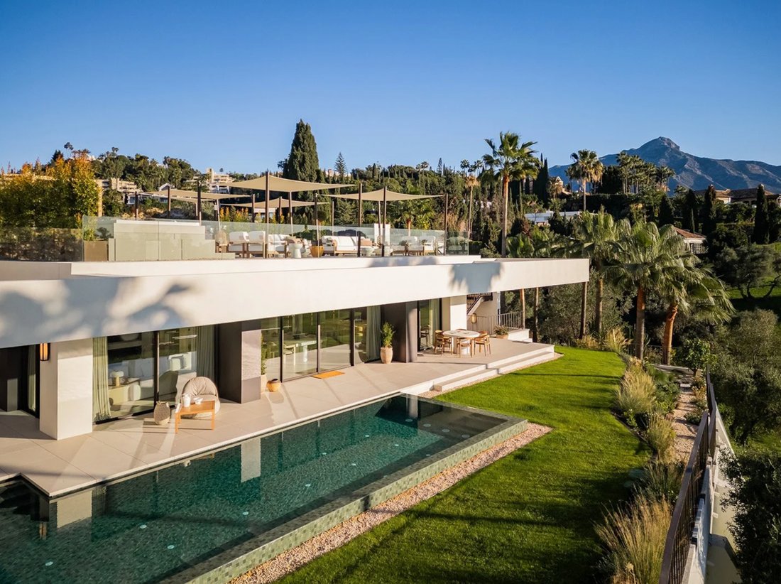 Villa in Nueva Andalucia, Marbella, Spain 1 - 17337324