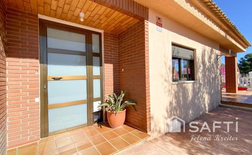 House in Godelleta, Valencian Community, Spain 1