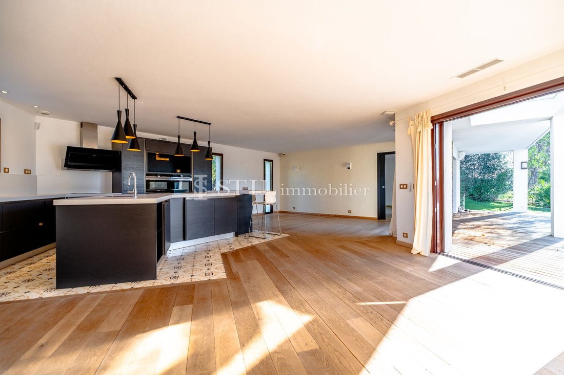 Villa in Ville-Les Saquedes-Le Bouillonnet, Sainte-Maxime, France 2 - 17337306