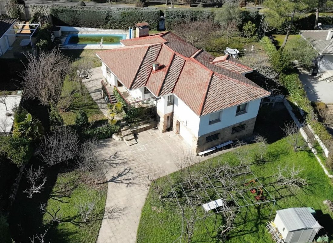 Villa in Tres Cantos, Comunidad de Madrid, Spain 1 - 17336708