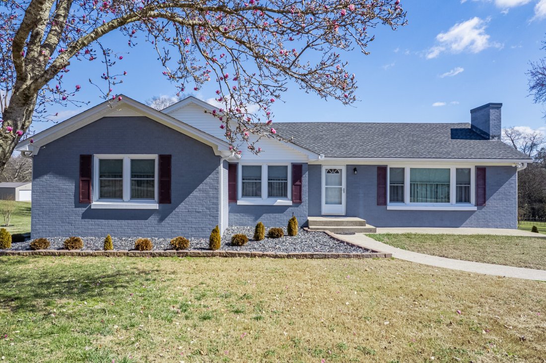 House in Columbia, Tennessee, United States 1 - 17337125