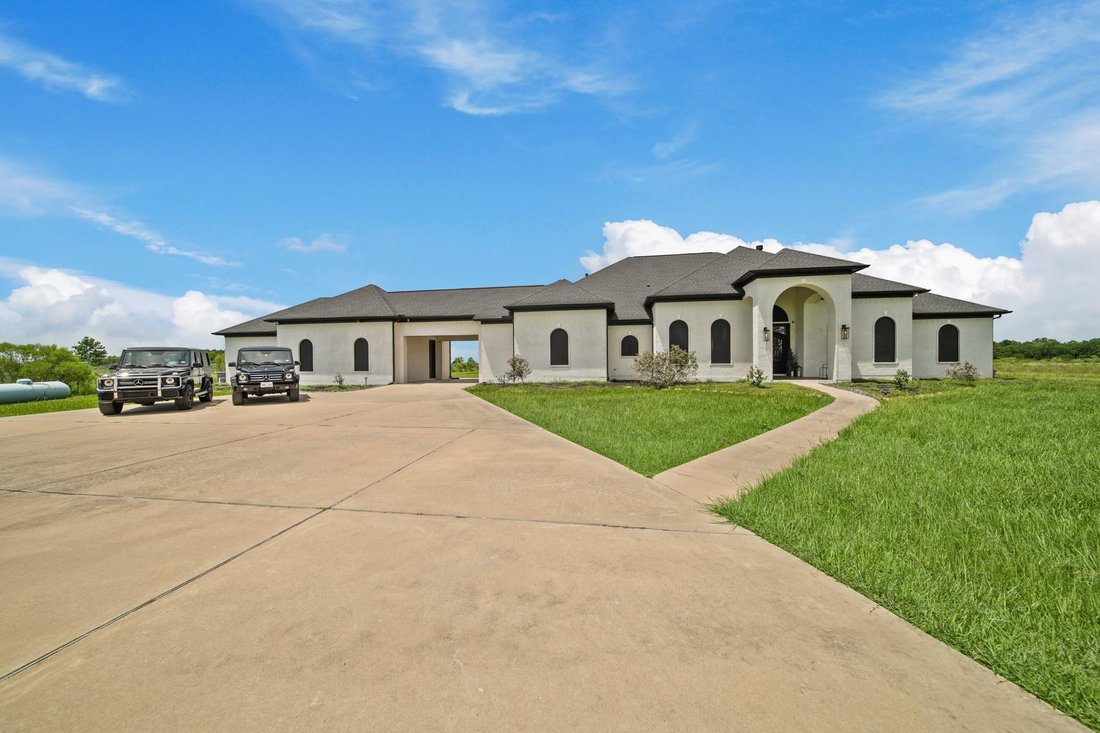 House in Rosharon, Texas, United States 5 - 17336807