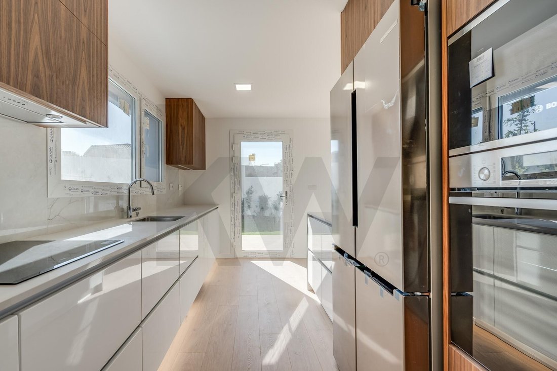 Townhouse in Alcabideche, Lisbon, Portugal 5 - 17337014