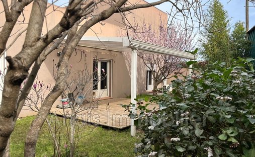 Villa in Ouest, Cogolin, France 1