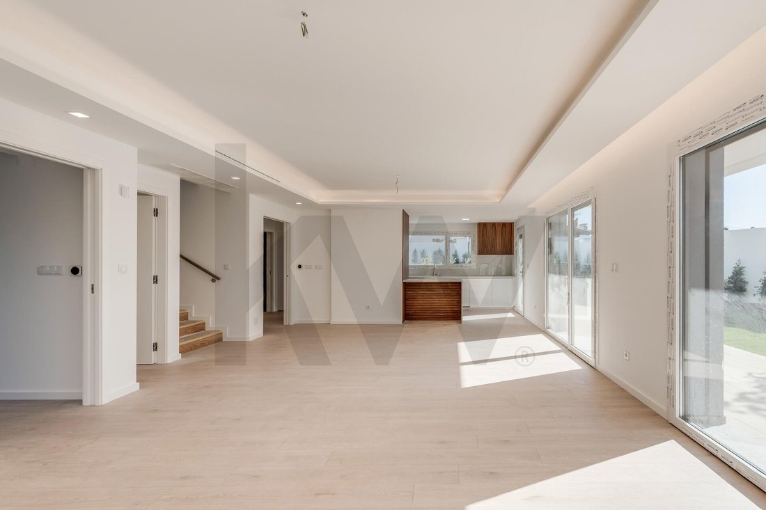 Townhouse in Alcabideche, Lisbon, Portugal 4 - 17337014