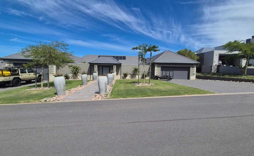 House in Mossel Bay Golf Estate, Western Cape, South Africa 1