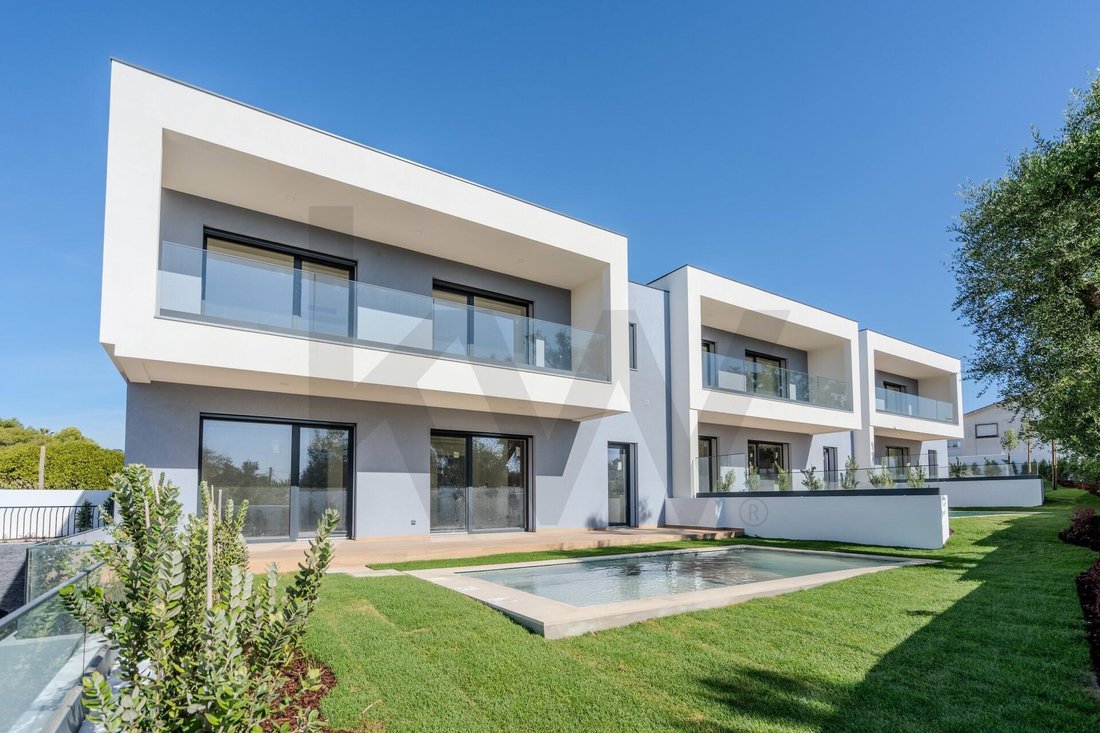 Townhouse in Alcabideche, Lisbon, Portugal 2 - 17337014