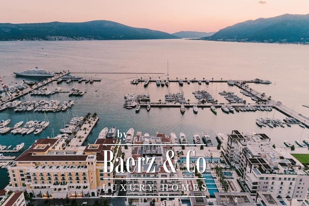 Penthouse in Tivat, Tivat Municipality, Montenegro 2 - 17337607