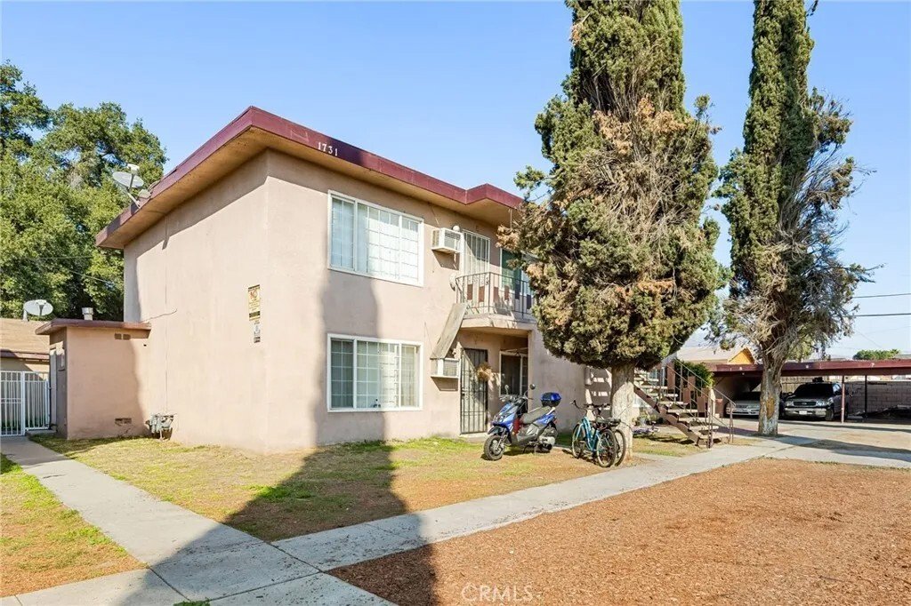 San Bernardino, California, United States 4 - 16518092