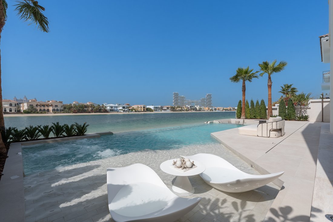 Villa in Palm Jumeirah, Dubai, United Arab Emirates 1 - 17336795