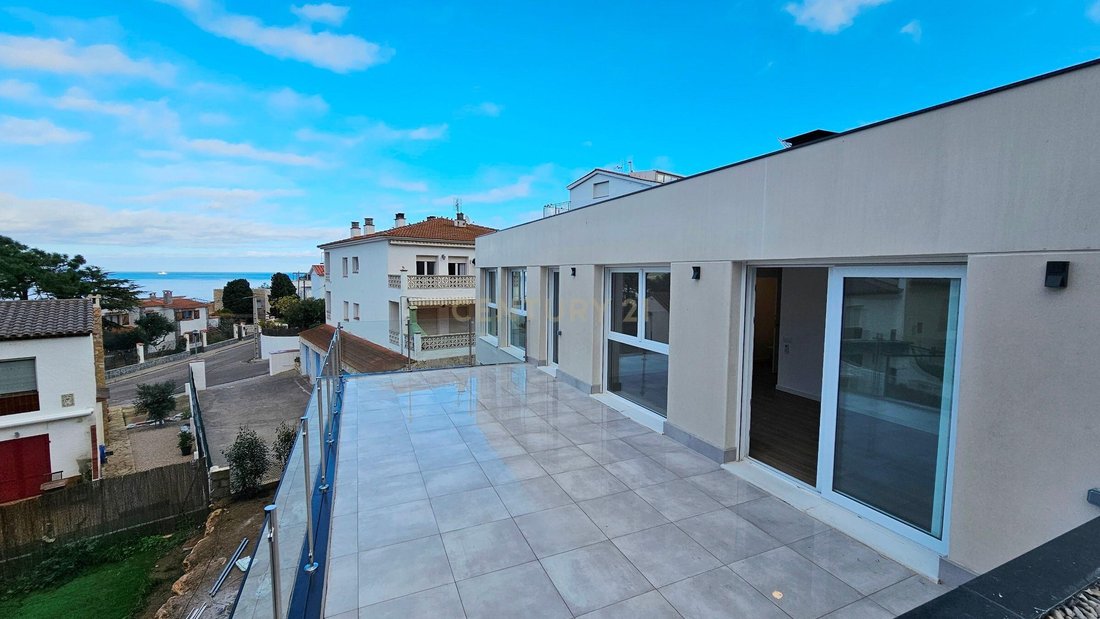 Villa in Llanca, Catalonia, Spain 3 - 17337434
