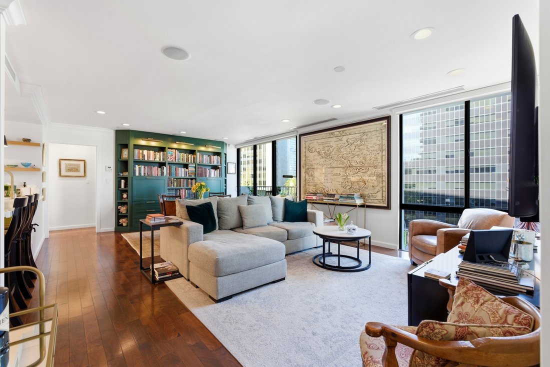 Condo in Los Angeles, California, United States 4 - 17337287