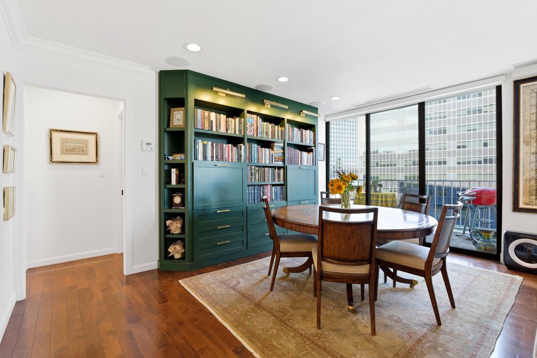 Condo in Los Angeles, California, United States 5 - 17337287