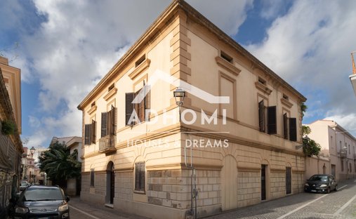 House in Center, Oristano, Sardinia 1