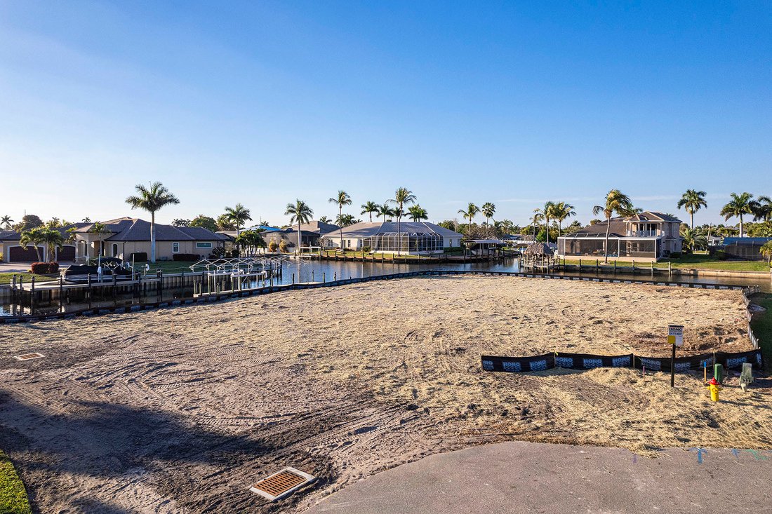 Terreno a Cape Coral, Florida, Stati Uniti 2 - 17337292