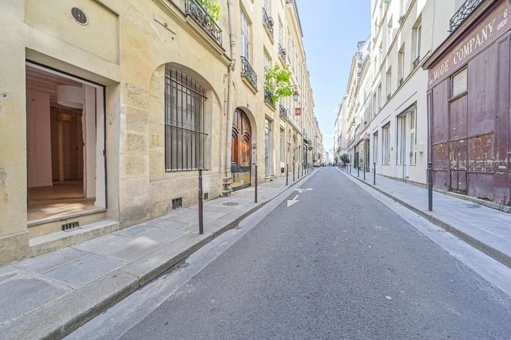 Apartment in Enfants Rouges, Paris 3e Arrondissement, Paris 1 - 17337133