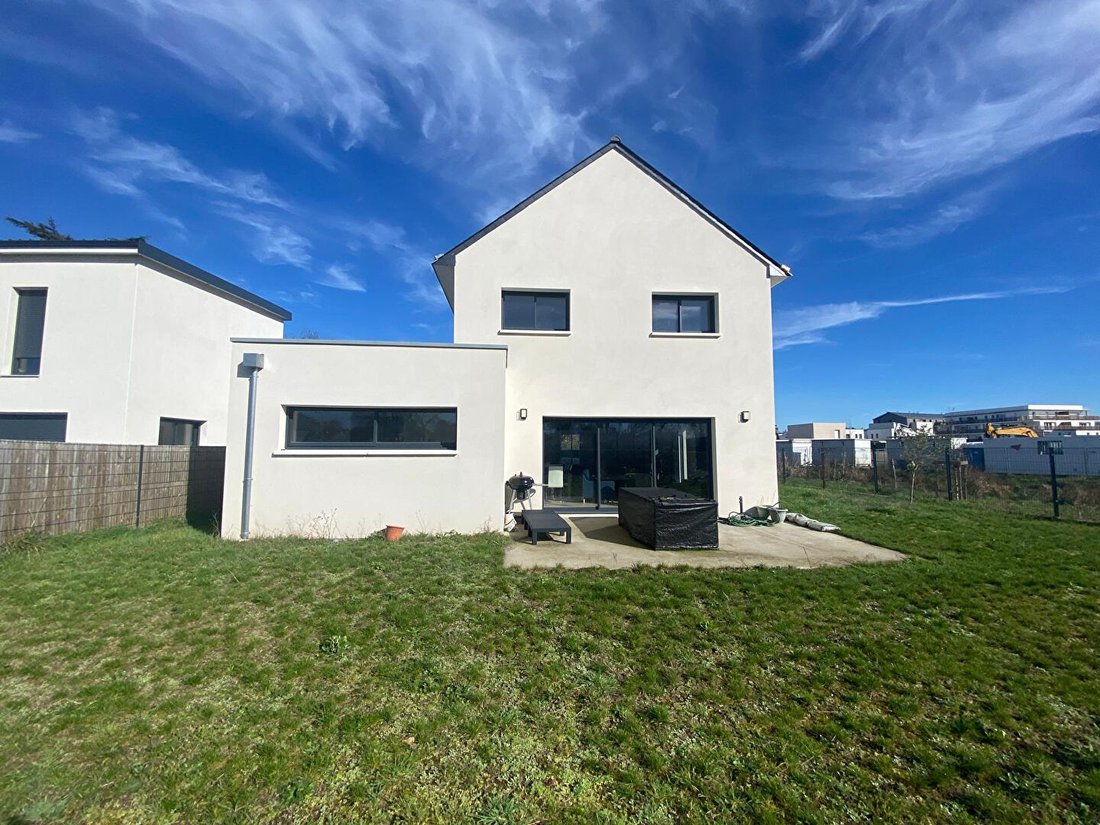 House in Sainte-Gemmes-sur-Loire, Pays de la Loire, France 1 - 17337251