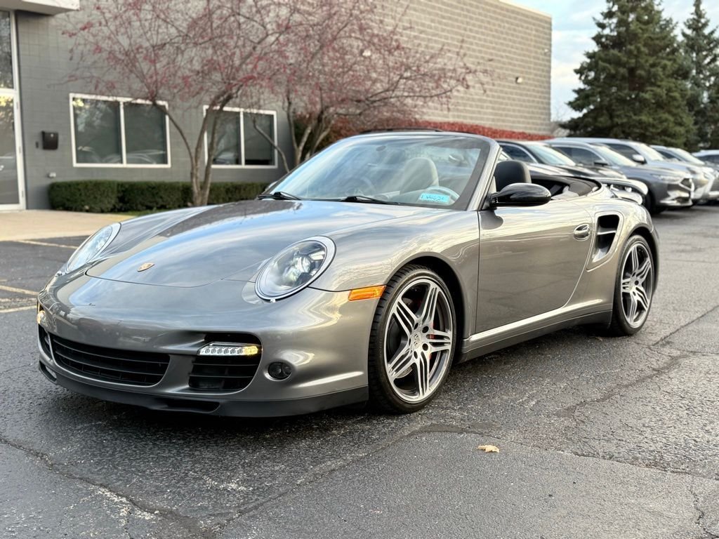Cabriolet in Lake Villa, IL, United States 3 - 16889399