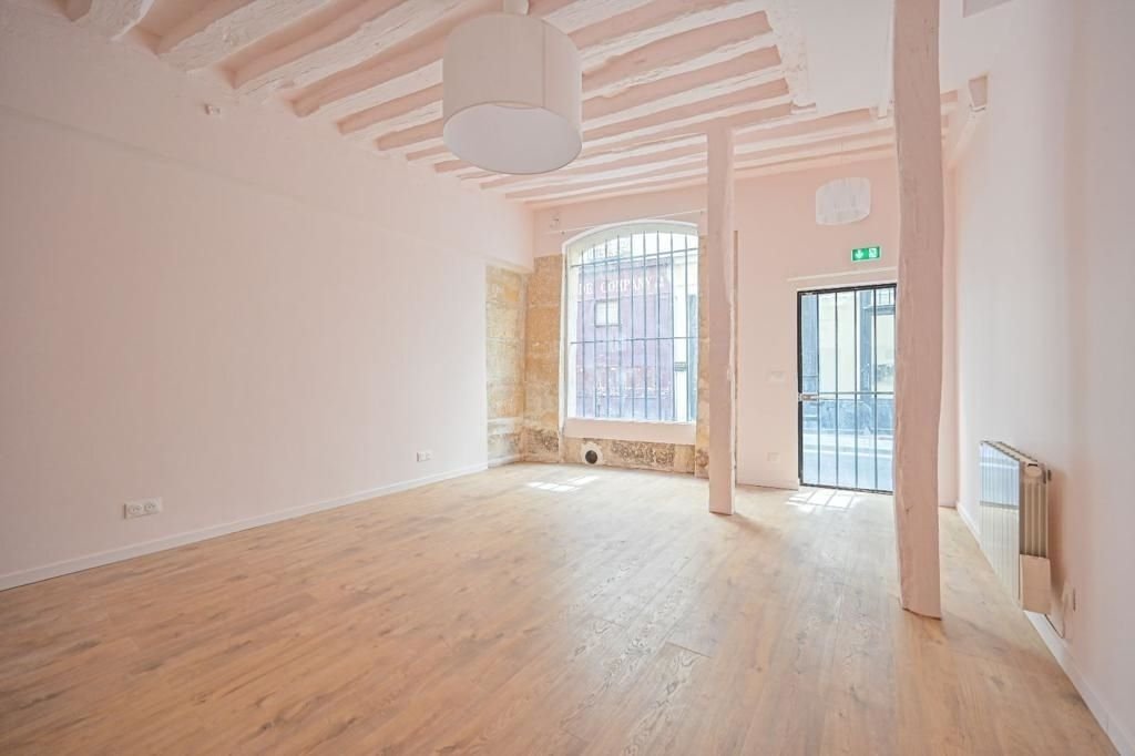 Apartment in Enfants Rouges, Paris 3e Arrondissement, Paris 3 - 17337133