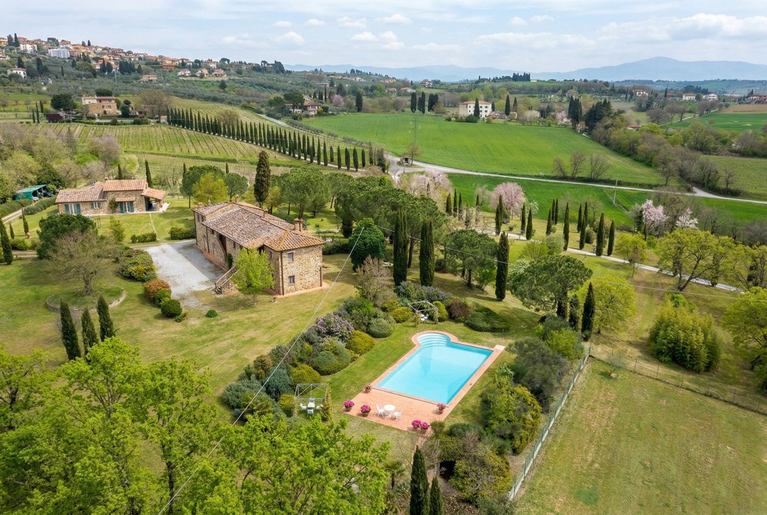 Country House in Lucignano, Tuscany, Italy 1 - 11971138