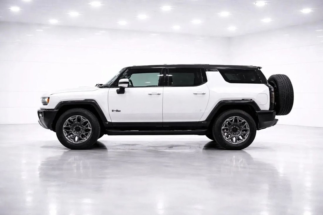 Suv in Fredericksburg, VA, United States 2 - 17338074
