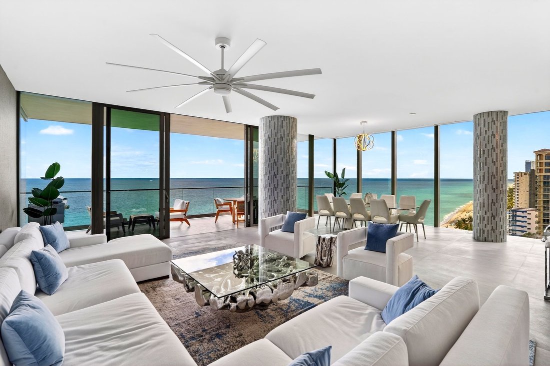 Condo in Hallandale Beach, Florida, United States 1 - 17337652
