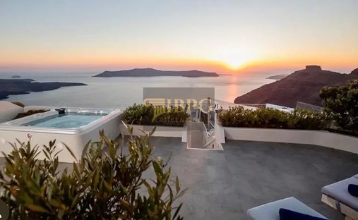Villa in Thira, Aegean, Greece 1