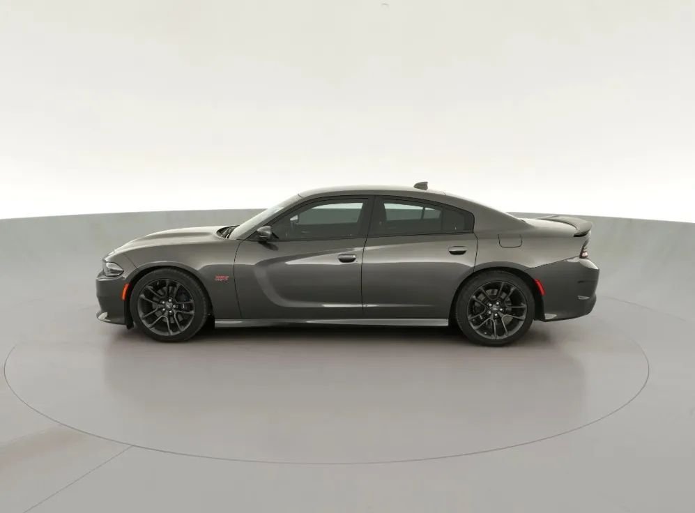 Sedan in Opa Locka, FL, United States 5 - 17337811