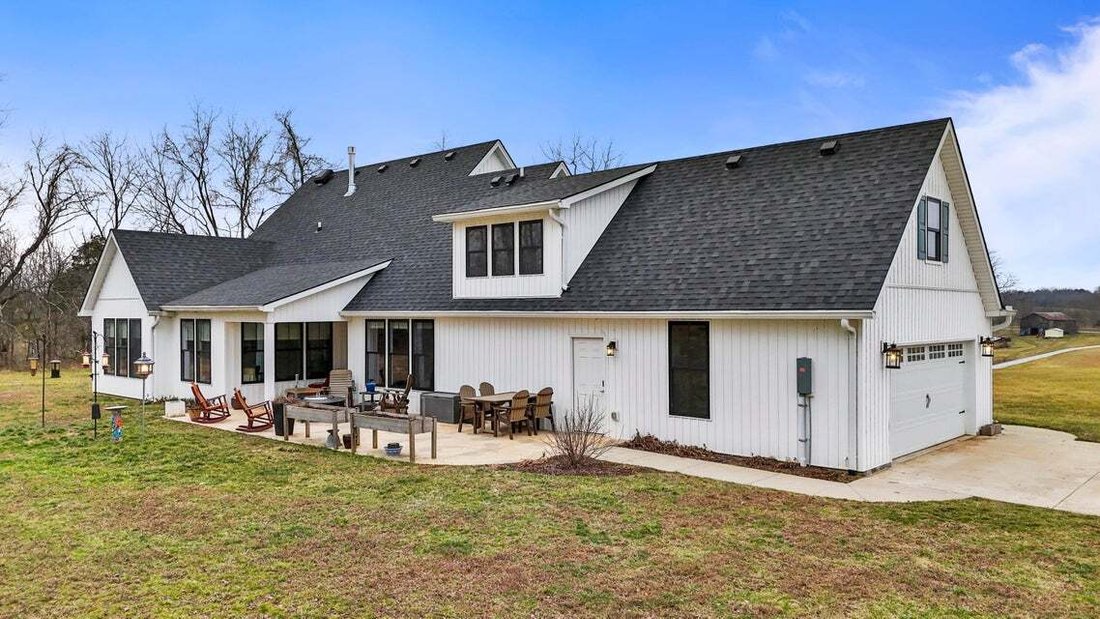 House in Versailles, Kentucky, United States 4 - 17338257
