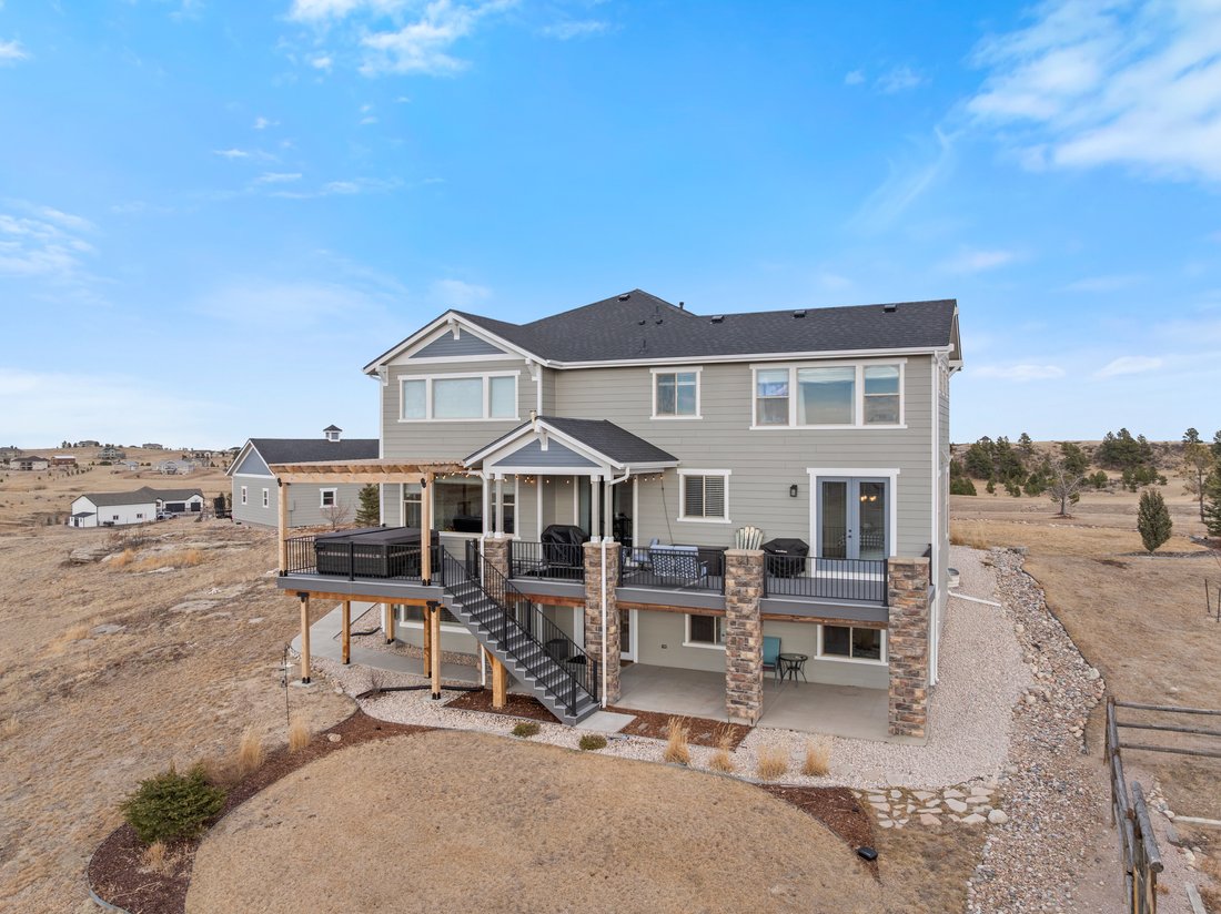 Elizabeth, Colorado, United States 5 - 17338271
