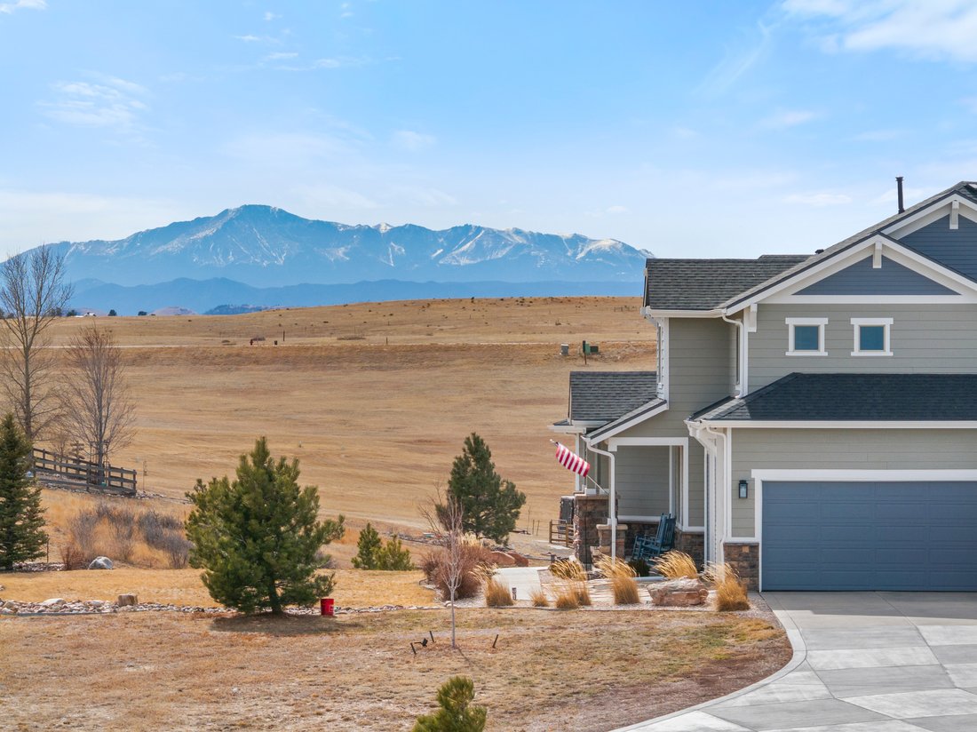 Elizabeth, Colorado, United States 3 - 17338271