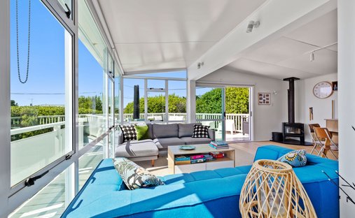 House in Riversdale Beach, Wellington, New Zealand 1