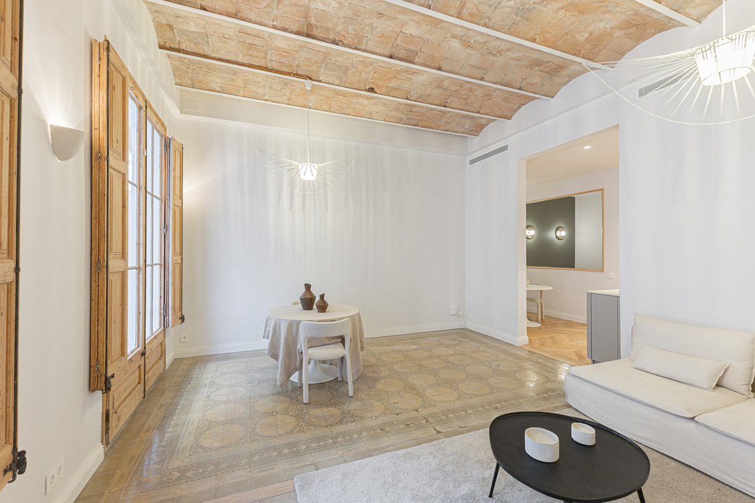Apartment in Eixample, Barcelona, Spain 5 - 17023420