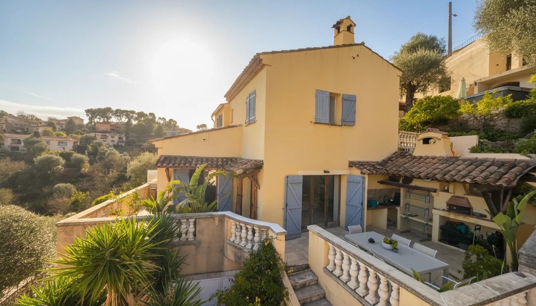 House in Falicon, Provence-Alpes-Côte d'Azur, France 1 - 17344795
