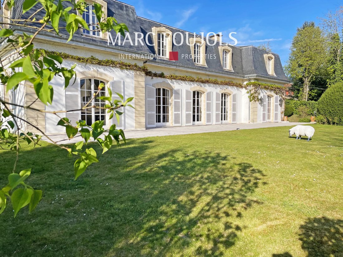 House in Senlis, Hauts-de-France, France 1 - 15483939