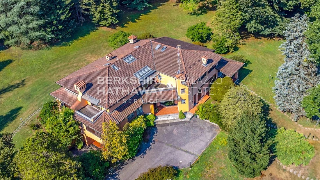 Villa in Dormelletto, Piedmont, Italy 5 - 17342415