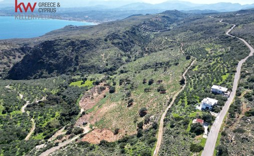 Land in Platanias, Greece 1
