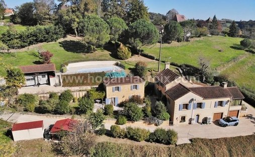 House in Sarlat-la-Canéda, Nouvelle-Aquitaine, France 1