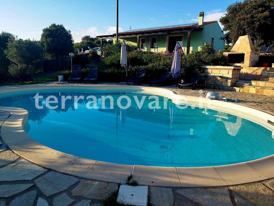 Villa in Peripheral Fractions, Olbia, Sardinia 4 - 17343039