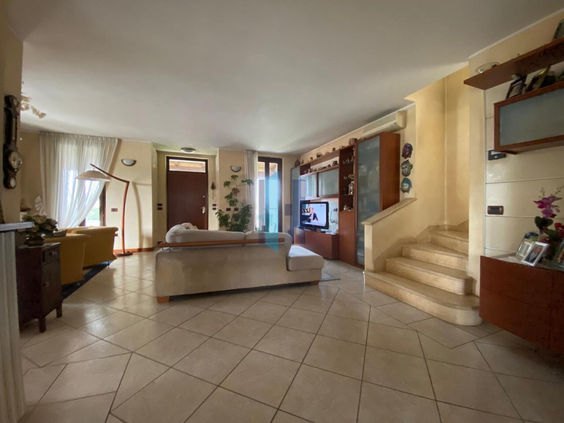 Villa in Poncarale, Lombardy, Italy 1 - 17343147