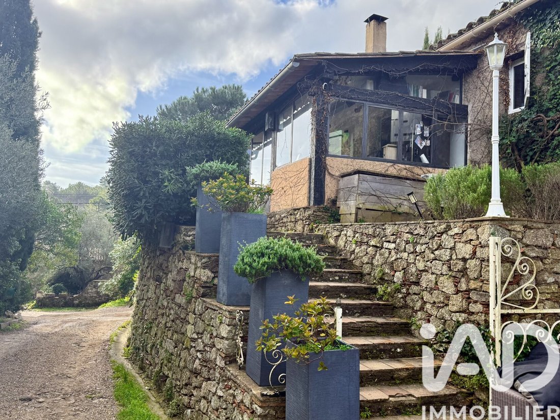 House in La Garde-Freinet, Provence-Alpes-Côte d'Azur, France 2 - 17340697
