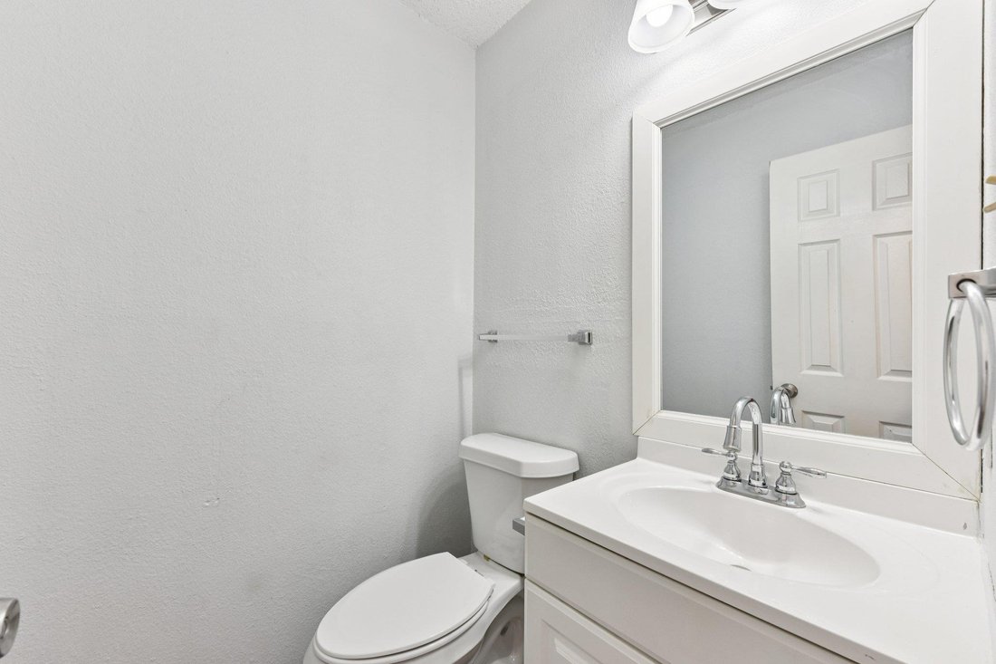 Austin, Texas, United States 5 - 17342149