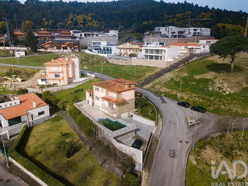 Townhouse in Povoa de Lanhoso (Nossa Senhora do Amparo), Braga, Portugal 2 - 17345737