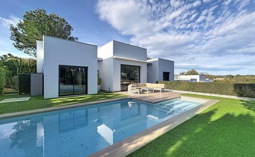 Villa in Orihuela, Valencian Community, Spain 1