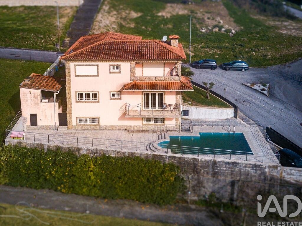 Townhouse in Povoa de Lanhoso (Nossa Senhora do Amparo), Braga, Portugal 1 - 17345737