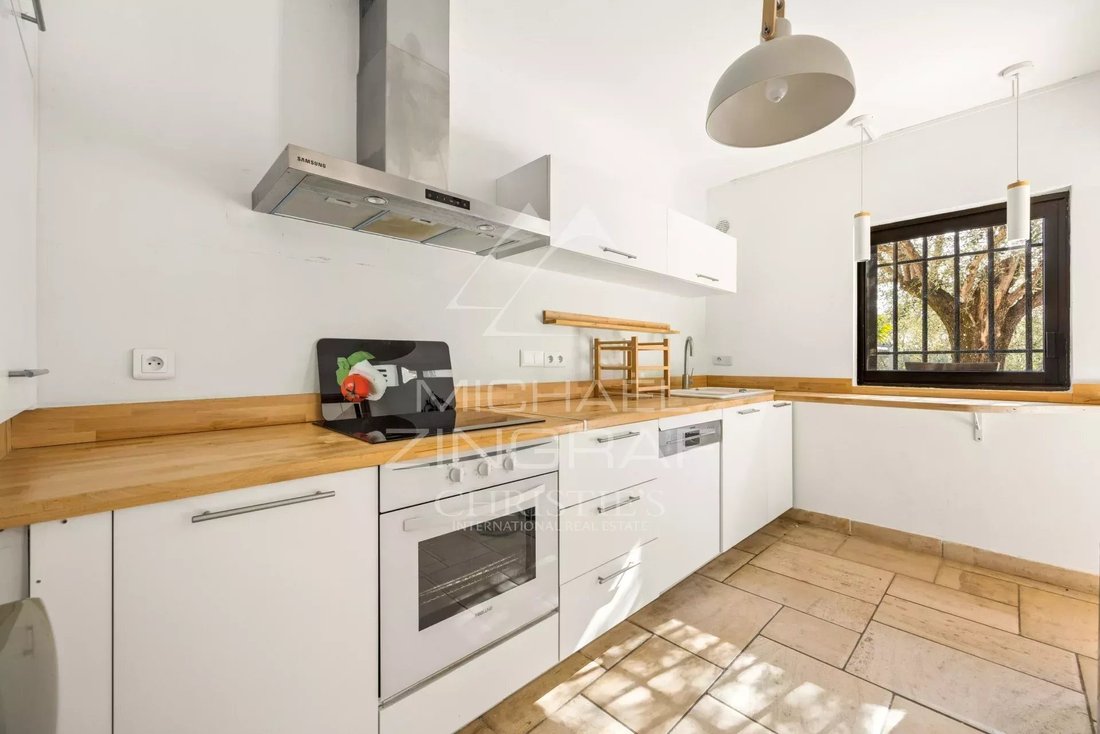 Villa in Mougins, Provence-Alpes-Côte d'Azur, France 5 - 17339880