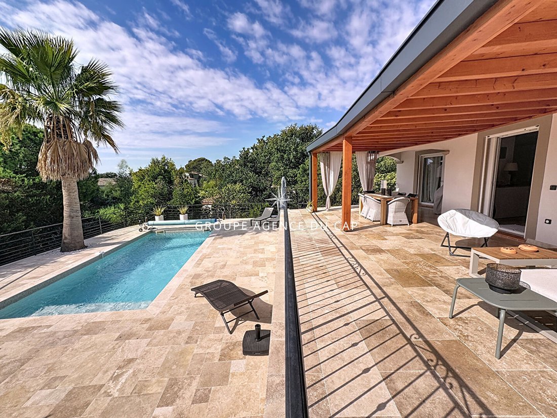Villa in Le Dramont-Agay-Anthéor-Le Trayas, Saint-Raphaël, France 1 - 16968820