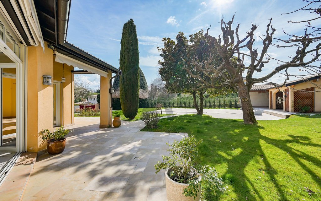 House in Saint-Cyr-au-Mont-d'Or, Auvergne-Rhône-Alpes, France 2 - 17304751